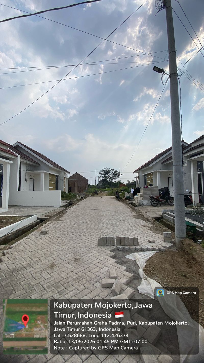 foto posisi tengah perumahan GRIYA PURI PERMATA
