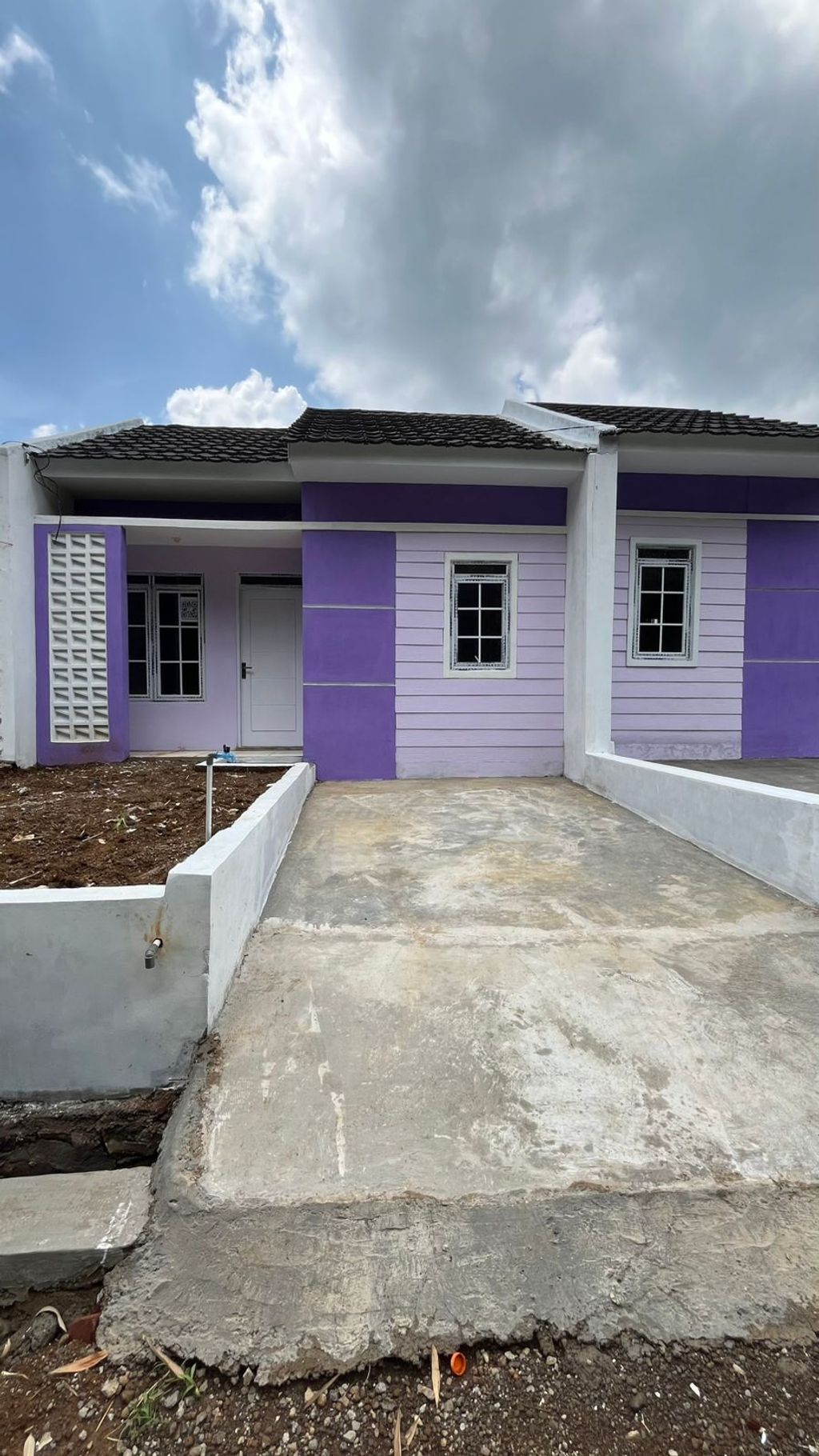 foto tampak rumah tipe 36 perumahan Mutiara Residence Dawagung