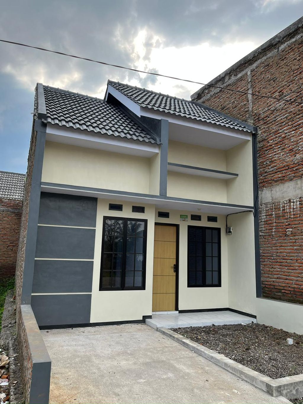 foto tampak rumah tipe 30 NEW DESIGN perumahan Green City