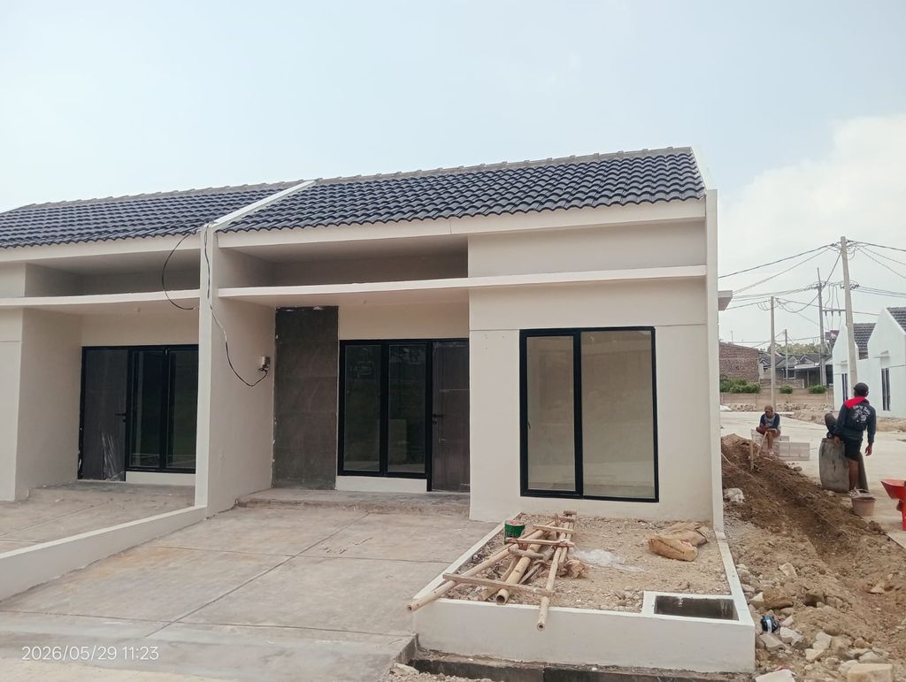 foto tampak rumah tipe 35/72 perumahan Casanova