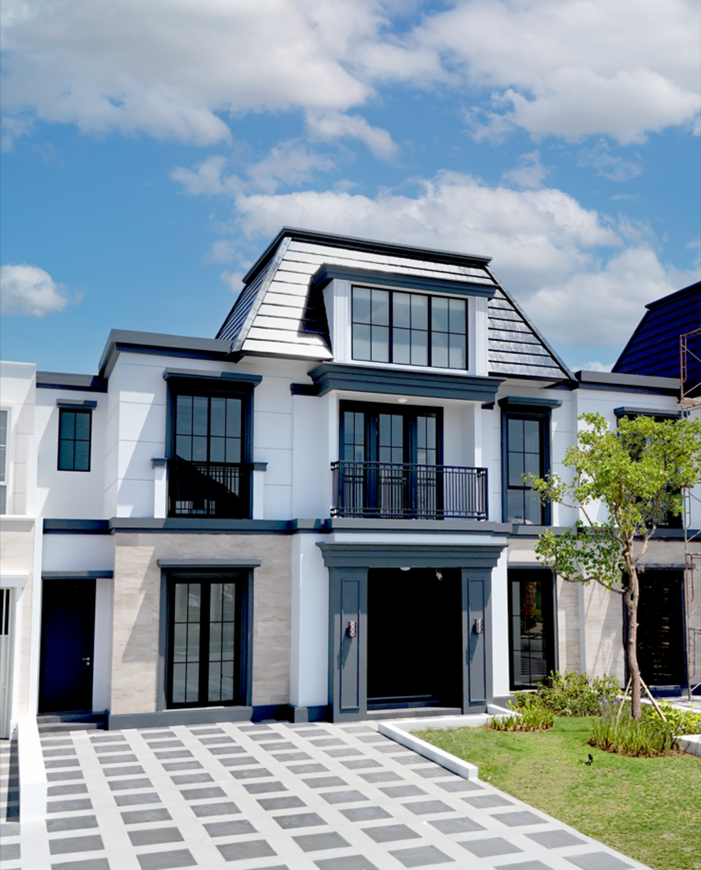 foto tampak rumah tipe EXCELIA (E1/007) perumahan PERUMAHAN CITRALAND TALLASA CITY