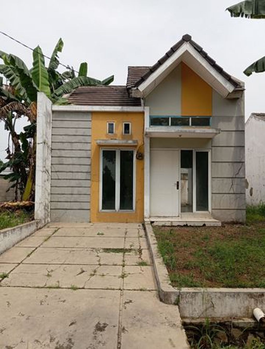 foto tampak rumah tipe CANELLI 450 perumahan Grand Mutiara Gading