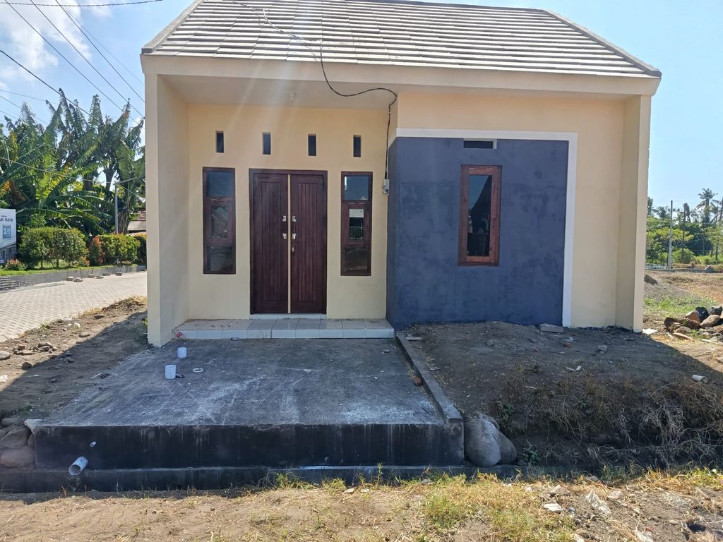 foto tampak rumah tipe 36/60 perumahan SONAS KLATAK RAYA