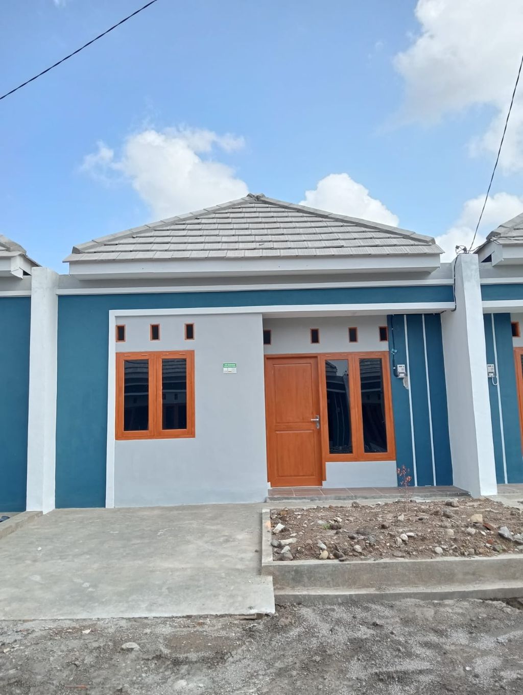 foto tampak rumah tipe 30 perumahan NIMAS RESIDENCE