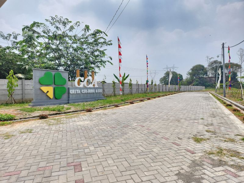 foto gerbang perumahan GRIYA CIUJUNG ASRI
