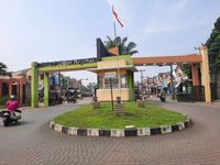 foto gerbang perumahan BEKASI TIMUR REGENCY 5