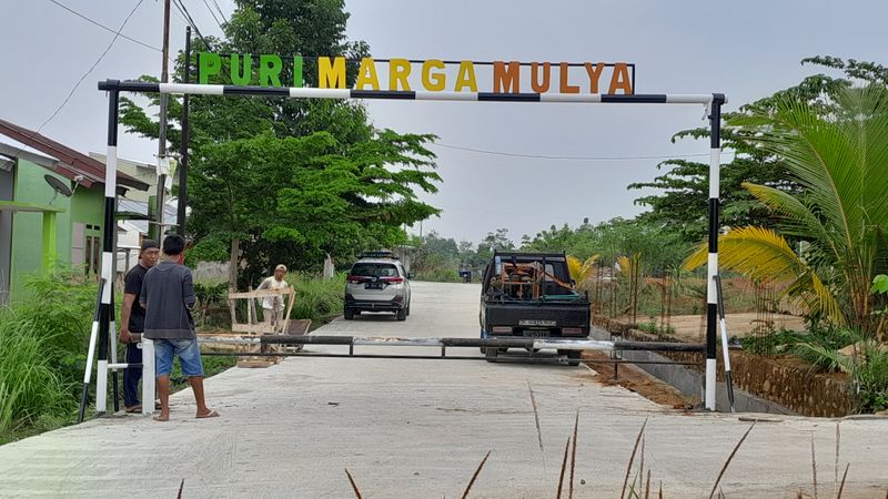 foto gerbang perumahan PURI MARGA MULYA