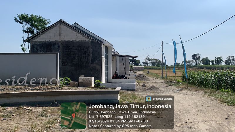 foto gerbang perumahan DIAMOND RESIDENCE