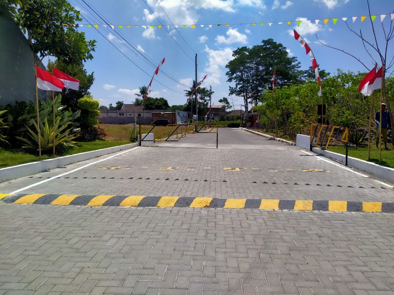 foto gerbang perumahan PESONA RANDUSARI