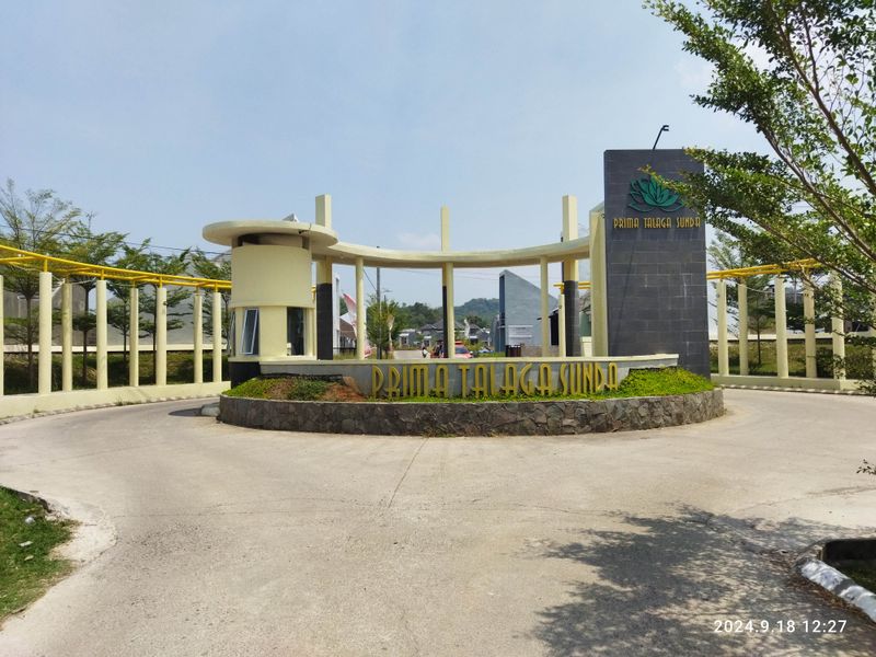 foto gerbang perumahan PRIMA TALAGA SUNDA