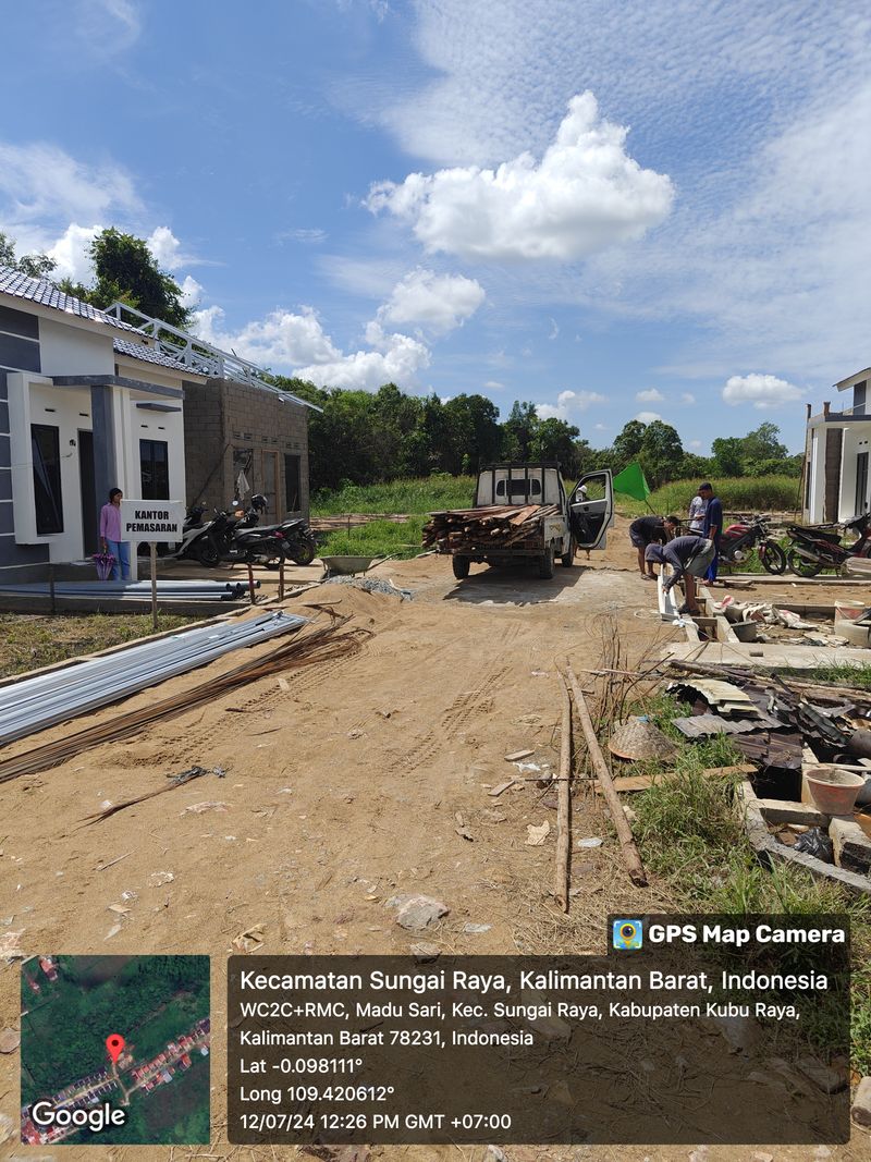 foto gerbang perumahan Nature Raya Residence