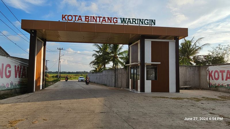 foto gerbang perumahan Kota Bintang Waringin Tahap 1
