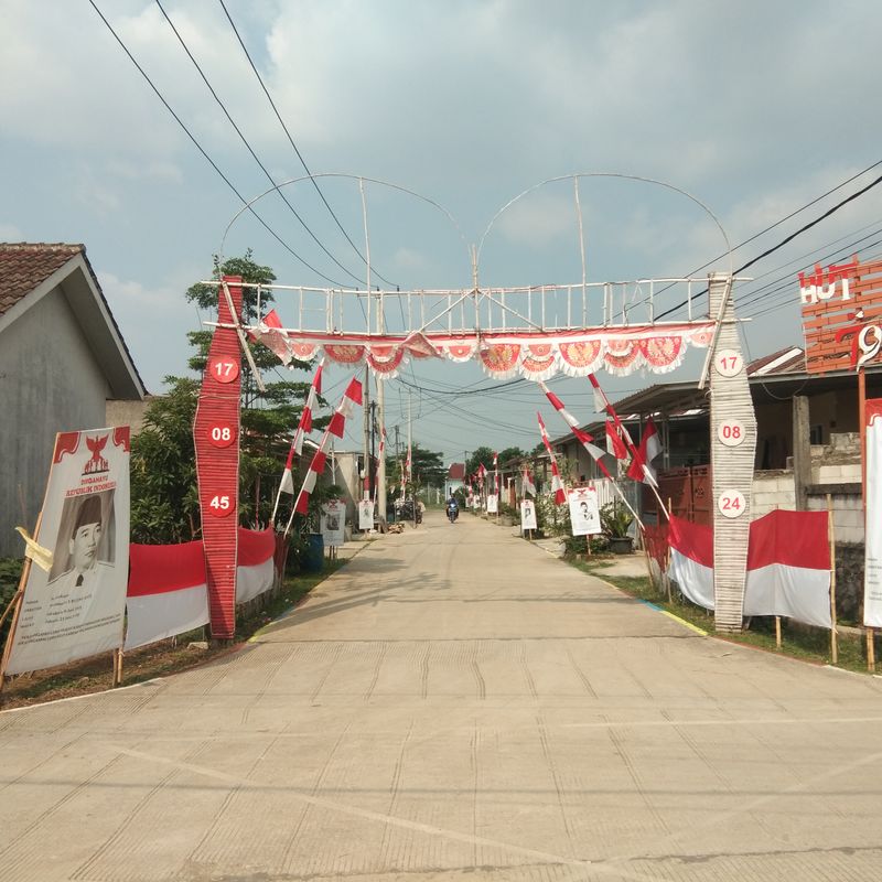 foto gerbang perumahan PERUMAHAN TAMAN DRAMAGA PERMAI 8