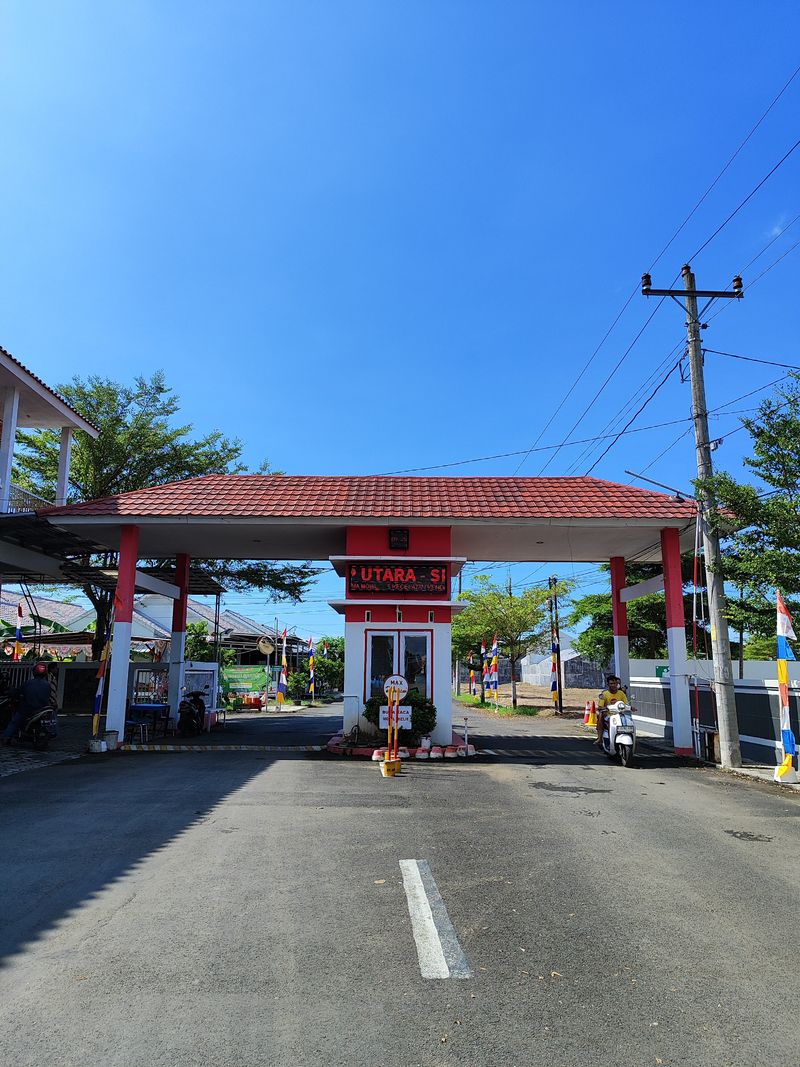 foto gerbang perumahan Perumahan Taman Setiabudi