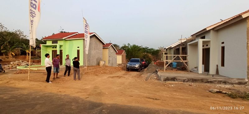 foto posisi tengah perumahan Kafeel Land