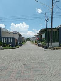 foto posisi tengah perumahan DEWE RESIDENCE BEJI